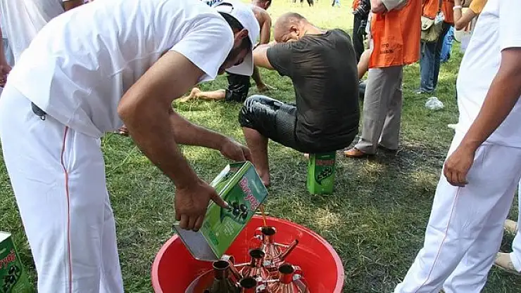 Pehlivanlar 2 ton zeytinyağı ile yağlanacak