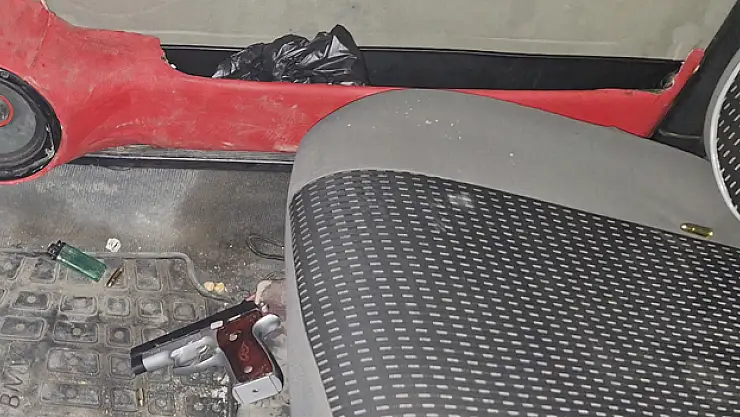 Silahla havaya ateş eden 2 kişi yakalandı