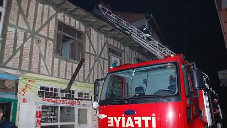 Vezirköprü Çatı Yangını