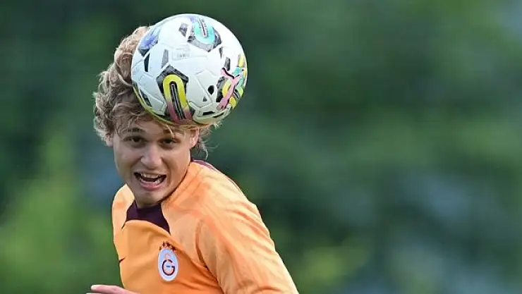 Galatasaray, 18 yaşındaki Efe Akman'la anlaştı