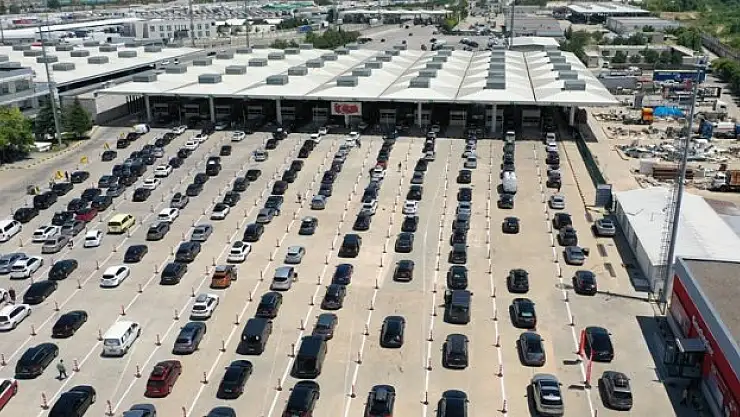 Kapıkule'de gurbetçi yoğunluğu yaşanıyor