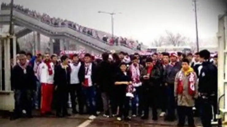 'Bizi üzeni, üzeriz!'