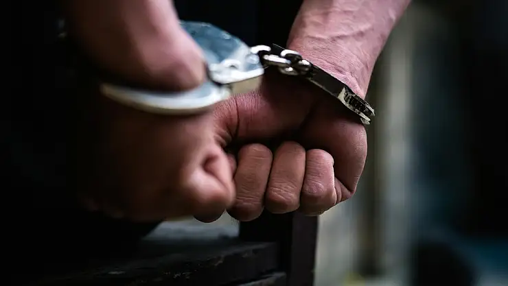 7 yıl 5 ay hapis cezası