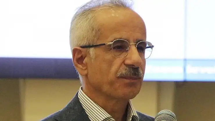 Uraloğlu'ndan küresel iletişim kesintisi açıklaması