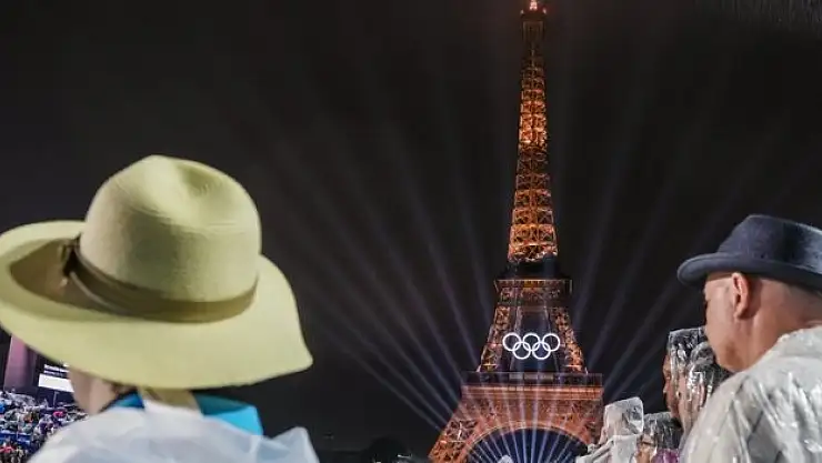 Paris Olimpiyatları'nın açılışı tepki topladı