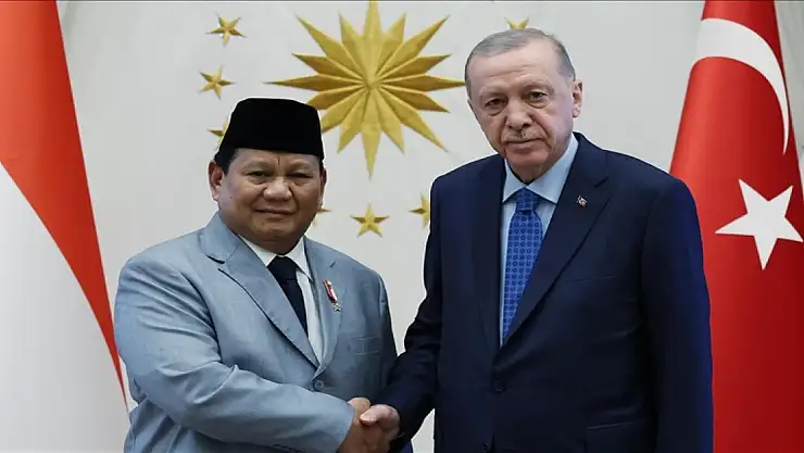 Erdoğan, Endonezya'nın seçilmiş Cumhurbaşkanı Subianto ile bir araya geldi