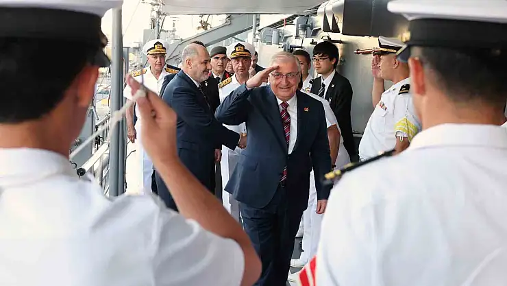 100'üncü yılı dolayısıyla düzenlenen resepsiyona katıldı