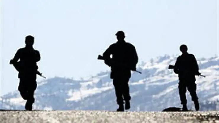 10 terörist teslim oldu