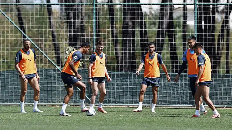 Fenerbahçe'de Çaykur Rizespor maçı hazırlıkları sürüyor