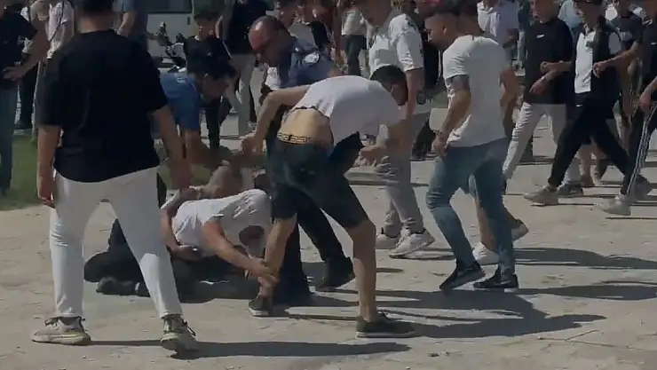 Modifiye fuarında kavga çıktı