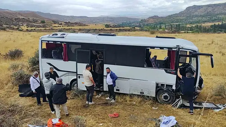 Düğün yolunda kaza