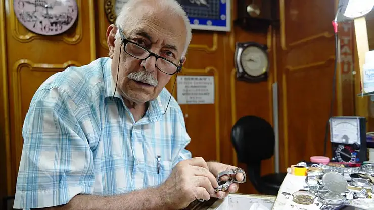 55 yıldır zamana ayar veriyor