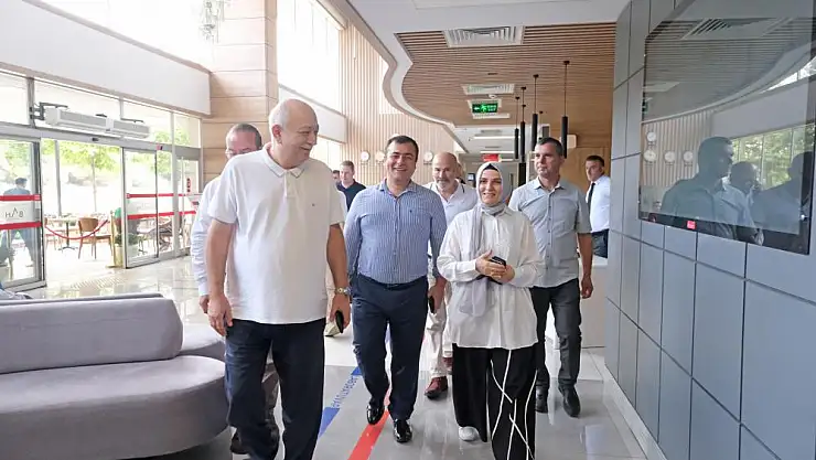 'Avrupa ve diğer batı ülkelerinde hem randevu sıkıntısı var hem de tedaviler oldukça yüksek'