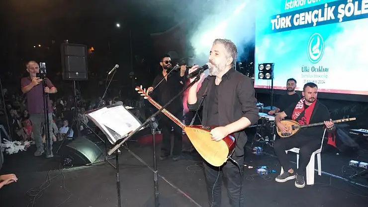 Ülkü Ocakları'ndan Ali Kınık konseri