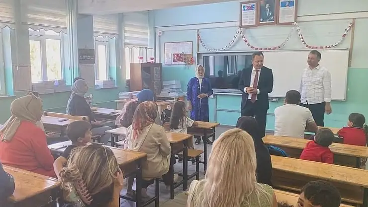 ÇARŞAMBA'DA UYUM EĞİTİMİ HAFTASI TÖRENLE BAŞLADI