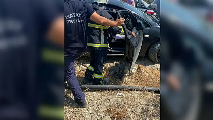 Otomobil şarampole yuvarlandı