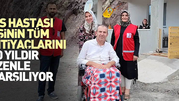 Yatağa bağımlı eşinin tüm bakımını tek başına yapıyor