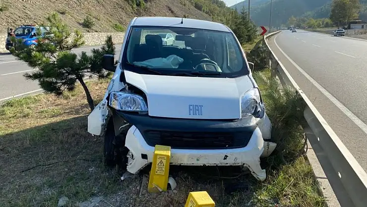 TRAFİK KAZASINDA 2 KİŞİ YARALANDI