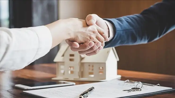 20 BİN EMLAKÇI MÜRACAAT ETTİ