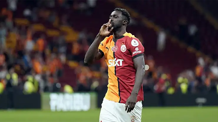 Maç sonu 3'lüsü Davinson Sanchez'den