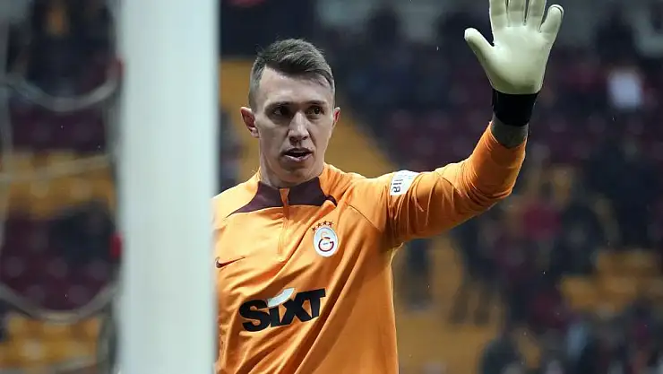 Galatasaray'da derbilerin en deneyimlisi Fernando Muslera