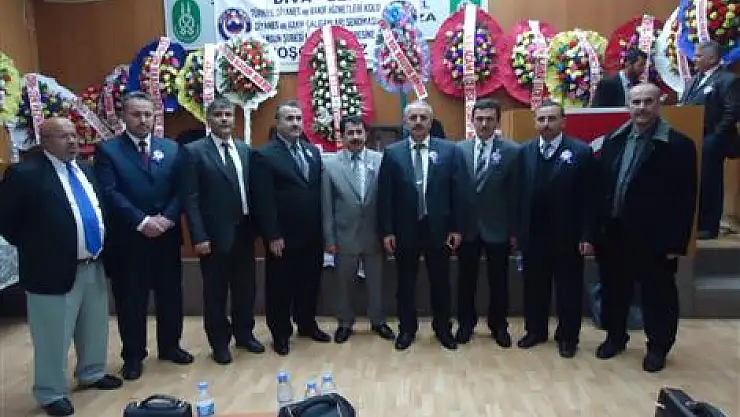 Diva-Sen'den Şölen gibi Kongre