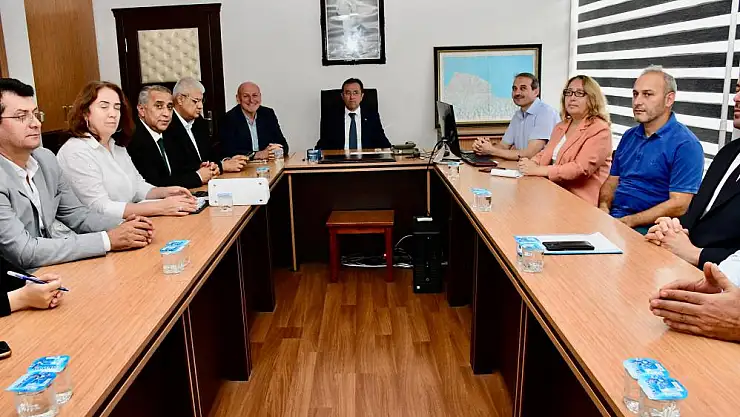 Terme Belediyesi'nden çiftçiye bin adet feromon tuzak desteği