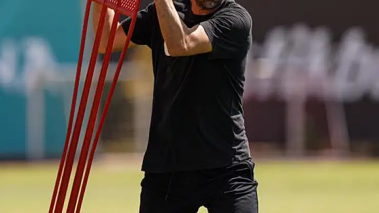 3 galibiyet, 10 beraberlik, 9 yenilgi