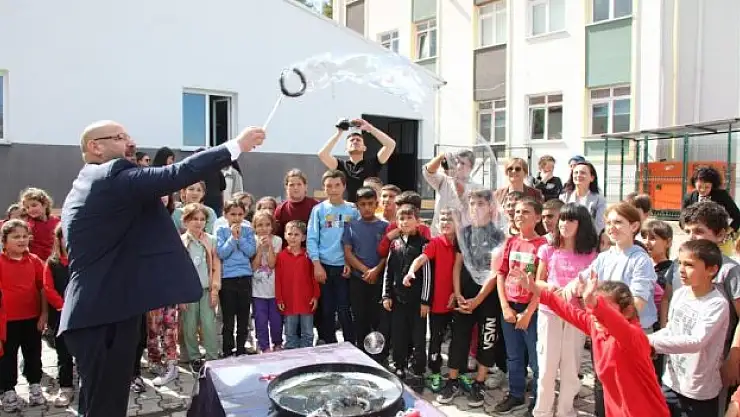 Atakumlu çocuklar gönüllerince eğlendi