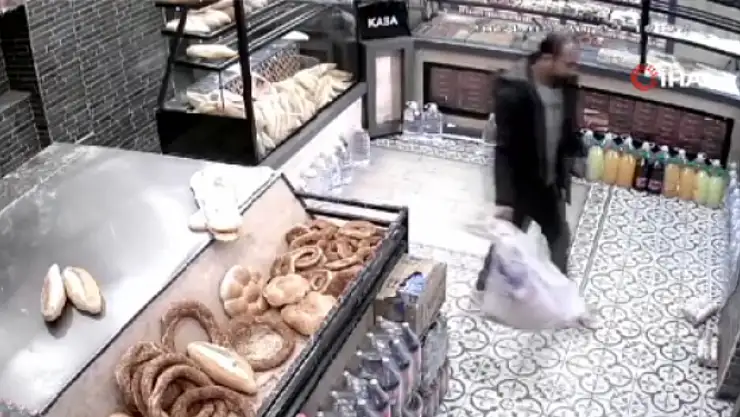 Çalıştığı fırının kasasını soydu