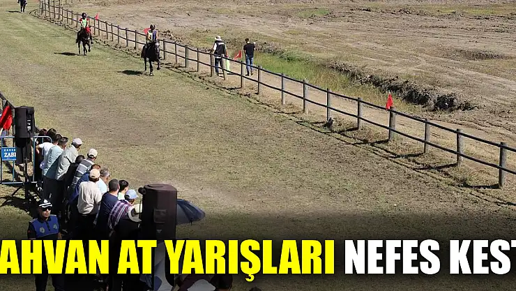 Rahvan At Yarışları nefes kesti
