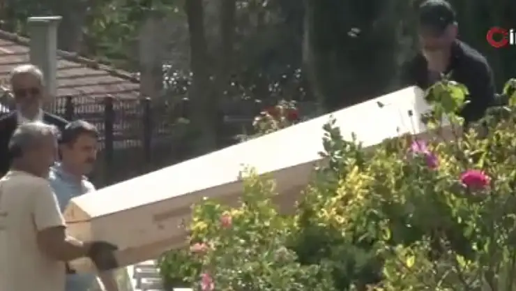 Cem Garipoğlu'nun kemikleri yeniden defnedildi