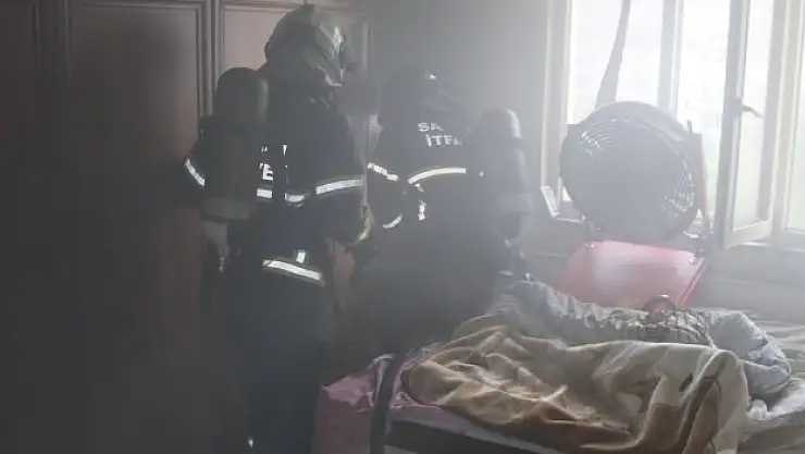 Apartmanda yangın korkuttu