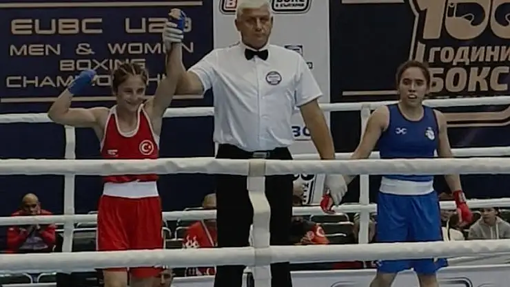 U22 Avrupa Boks Şampiyonası'nda finale yükseldi