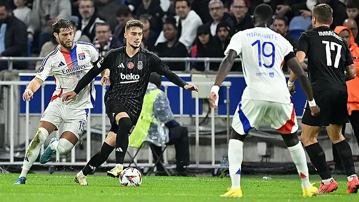 Beşiktaş, Fransa'dan 3 puanla döndü