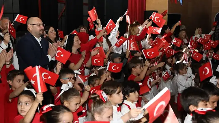 Minikler, 101. yıl dönümünü kutladı