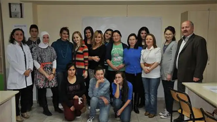 Bilgi Evi Farklı Coğrafyadan Öğrenci Yetiştiriyor