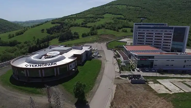 OMÜ'lü akademisyenlerin 'Mükemmeliyet Mührü' başarısı