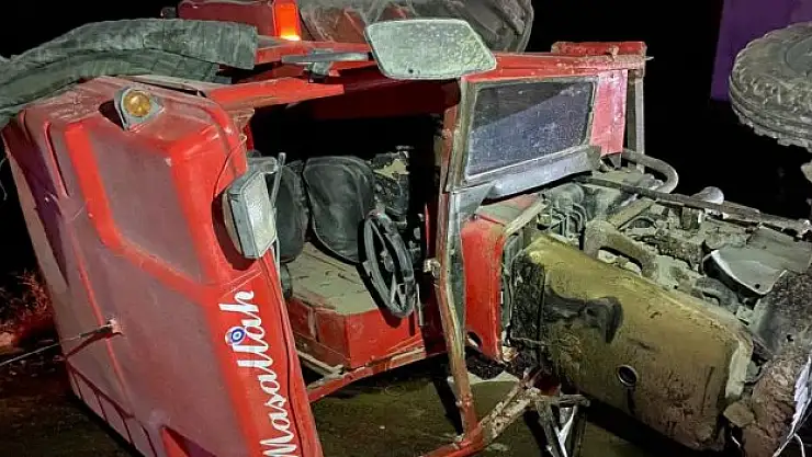 Tırın çarptığı traktör devrildi