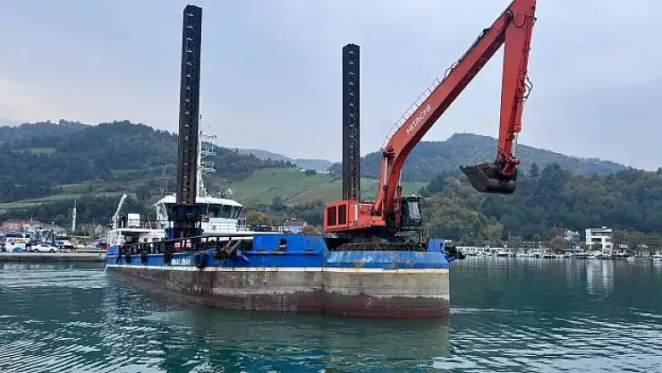 Yakakent'te dip temizliği