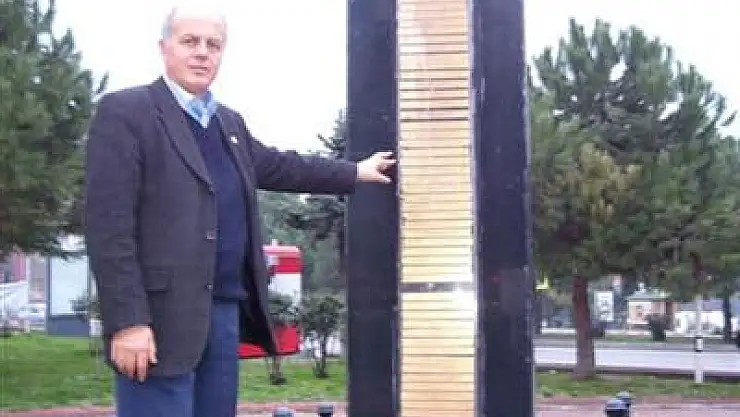 Şehitlik anıtındaki isimler silindi