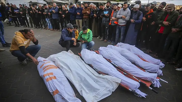 Gazze'de can kaybı 43 bin 799'a yükseldi