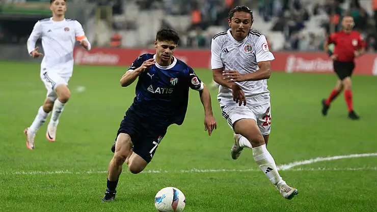 Bursaspor lig de oynamaya devam ediyor