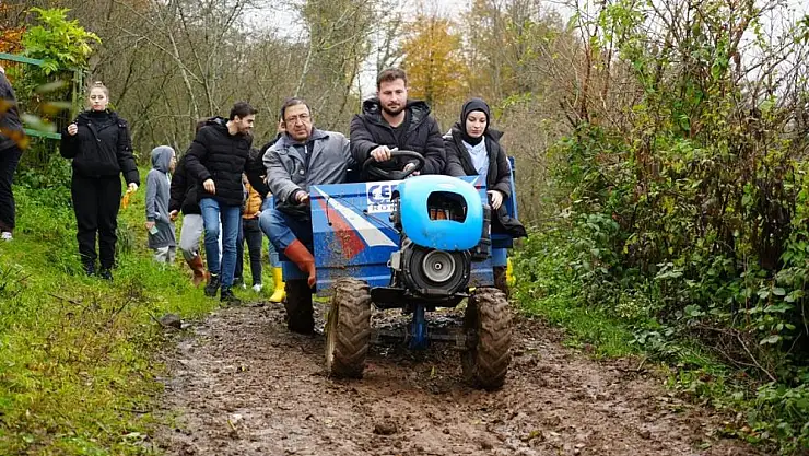 Üniversitede 'dersimiz kivi hasadı'