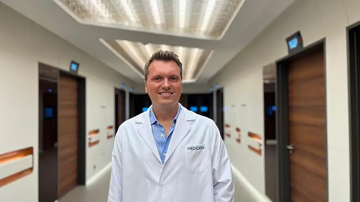 'Annelik estetiğiyle ideal görünüme yeniden kavuşmak mümkün'