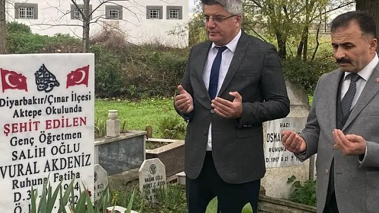 Öğretmen Akdeniz, kabri başında anıldı