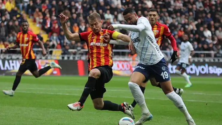 İlk yarı Fenerbahçe Üstün