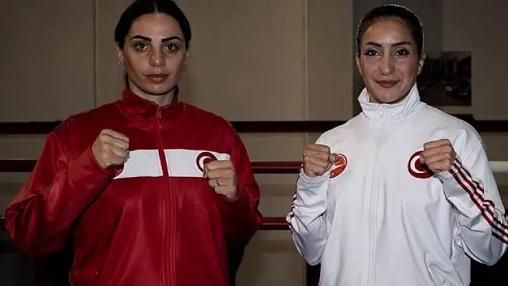 Altın madalyalarla yurda döndü