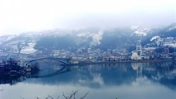 Yoğun Kar Ayvacık'ta Okulları Tatil Ettirdi