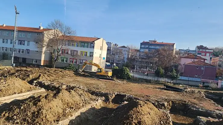 Alaçam'da spor salonu inşaatı